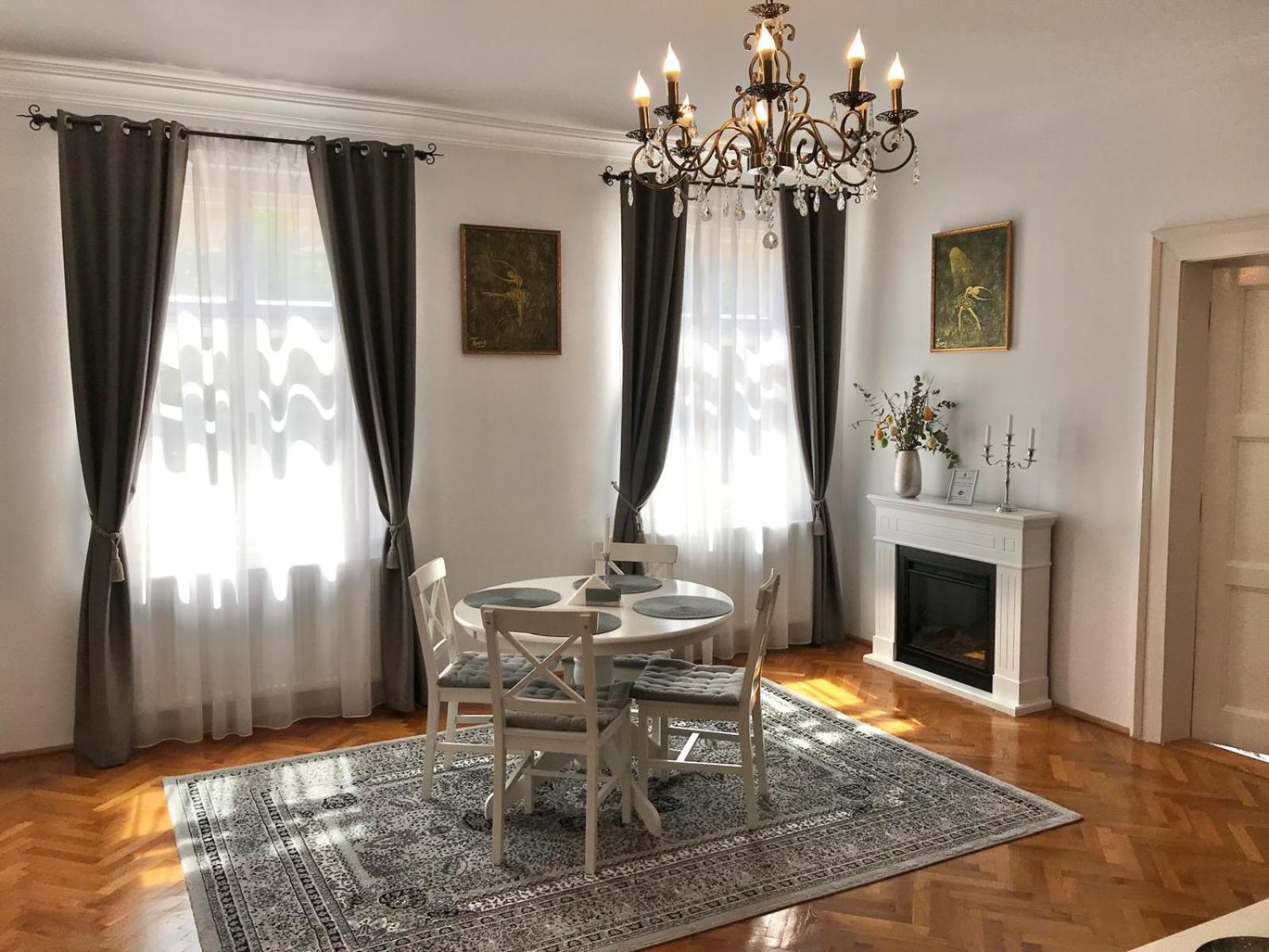 Residence Piata Armelor 시비우 외부 사진