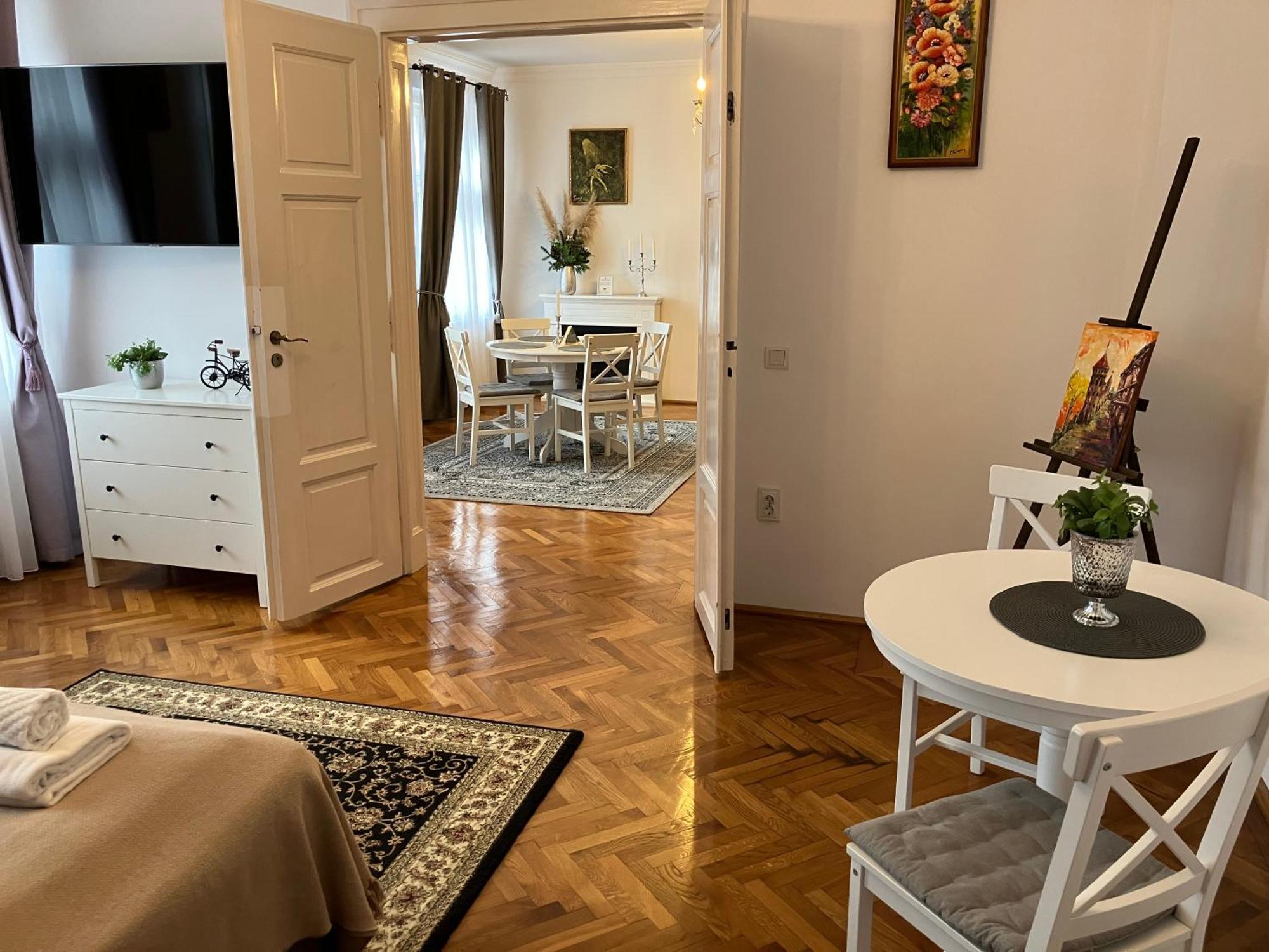 Residence Piata Armelor 시비우 외부 사진